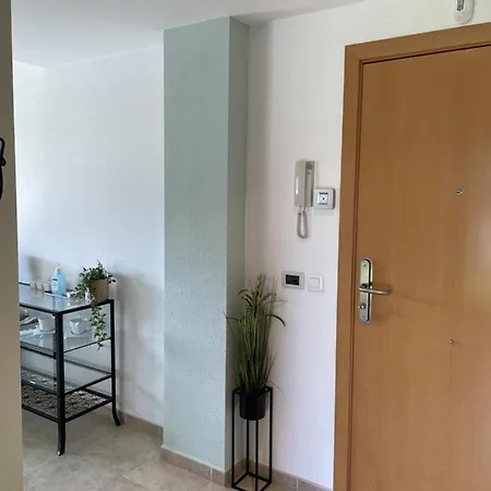 Solarium Con Terraza A 5 Minutos De La Playa *