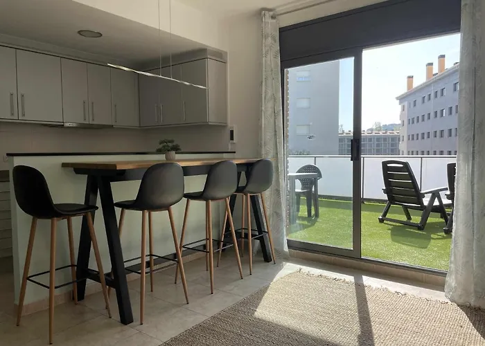 Solarium Con Terraza A 5 Minutos De La Playa Апартаменты *